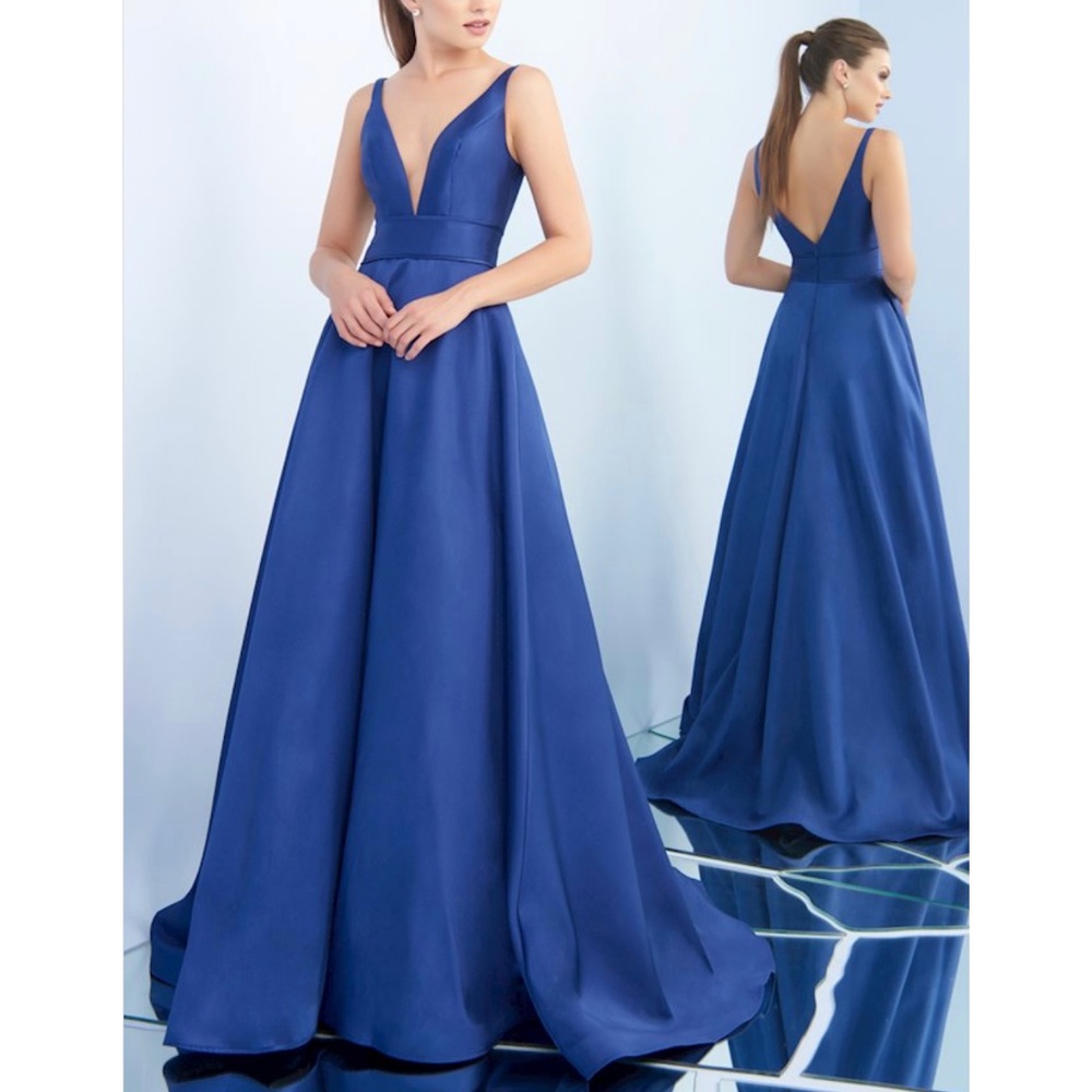Mac Duggal Ieena 55010 Plunging V-Neck V-Back Gown - Picture 1 of 10